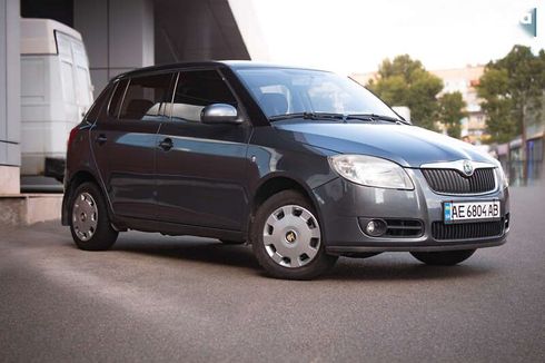 Skoda Fabia 2009 - фото 2