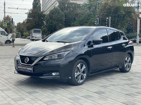 Nissan Leaf 2021 - фото 16