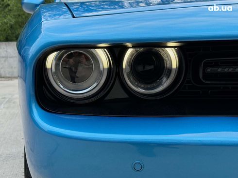 Dodge Challenger 2018 синий - фото 4