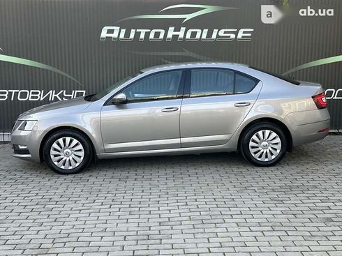 Skoda Octavia 2017 - фото 18