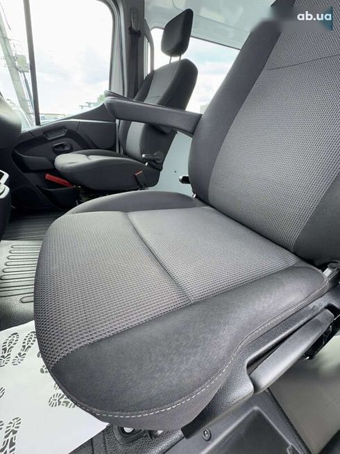 Renault Master 2020 - фото 21