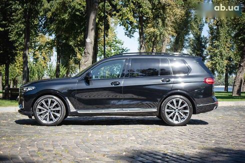BMW X7 2022 - фото 26