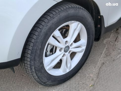 Hyundai Tucson 2010 белый - фото 4