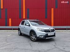Купить Renault бу в Украине - купить на Автобазаре