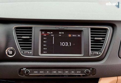 Kia Carnival 2020 - фото 27