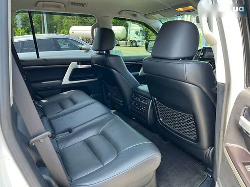 Toyota Land Cruiser 2018 - фото 12