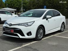 Продаж вживаних Toyota 2016 року в Львівській області - купити на Автобазарі