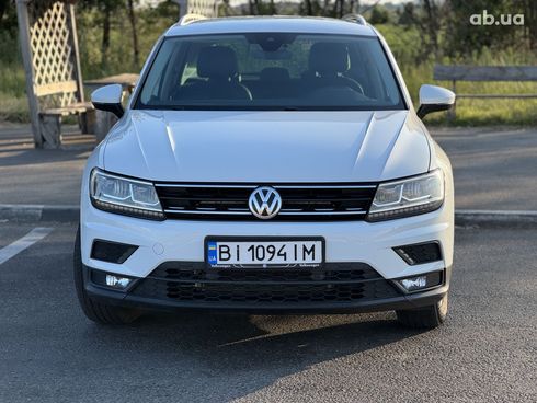 Volkswagen Tiguan 2017 белый - фото 2