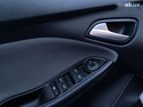 Ford Focus 2013 - фото 16