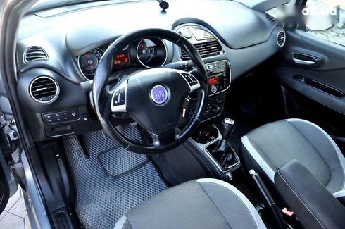 Fiat Punto 2012 - фото 17