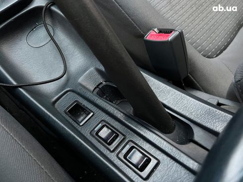 Nissan Almera 2006 бежевый - фото 14