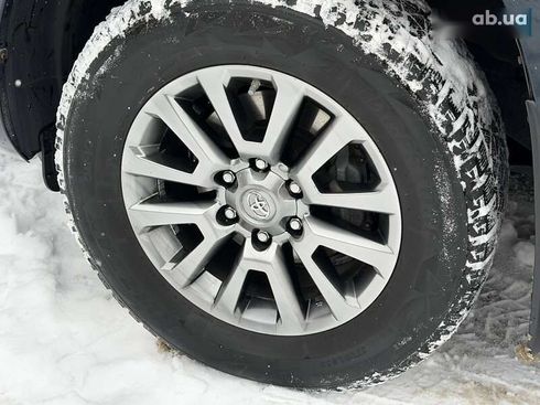 Toyota Land Cruiser Prado 2019 - фото 17