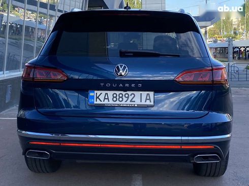 Volkswagen Touareg 2022 - фото 6
