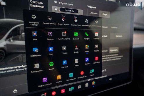 Tesla Model Y 2023 - фото 28