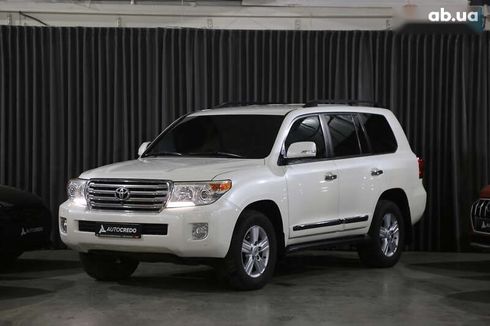 Toyota Land Cruiser 2013 - фото 3