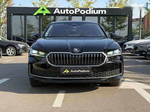 Skoda Superb 2025 - фото 4