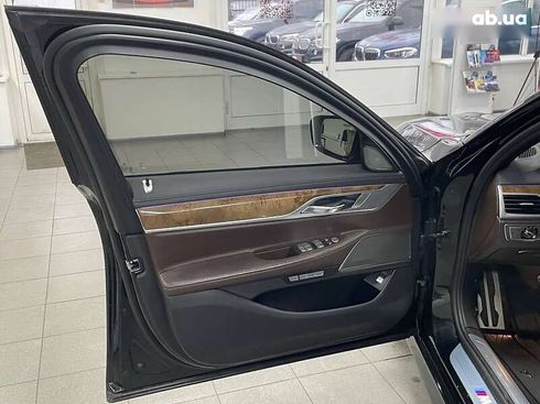 BMW 7 серия 2016 - фото 18