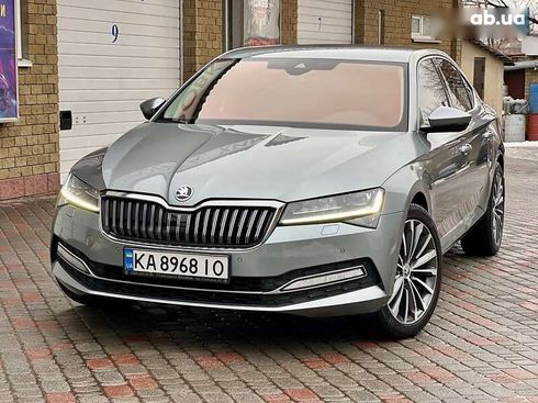 Skoda Superb 2021 - фото 3