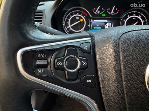 Buick Regal 2016 красный - фото 16