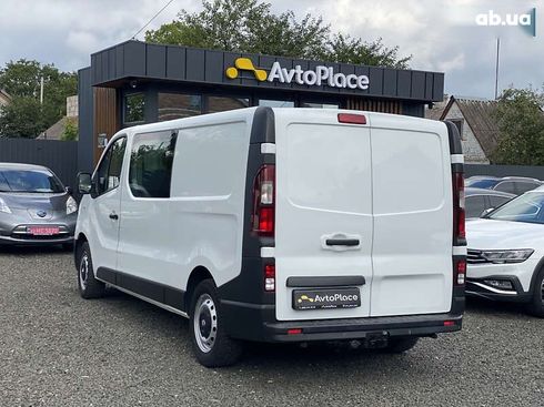 Renault Trafic 2016 - фото 13
