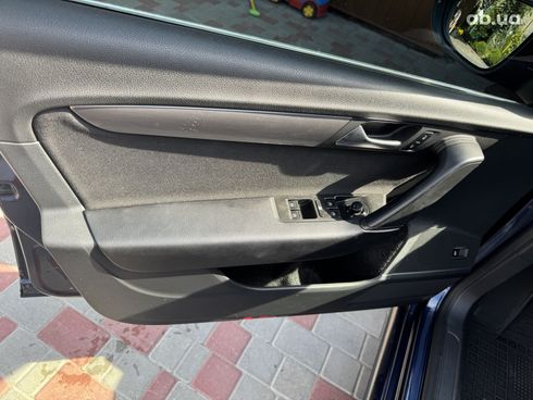 Volkswagen Passat 2015 синий - фото 8