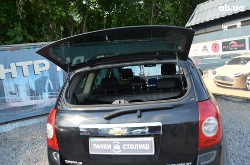 Chevrolet Captiva 2011 черный - фото 14