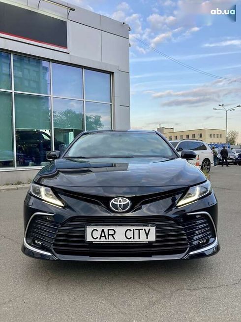 Toyota Camry 2021 - фото 5