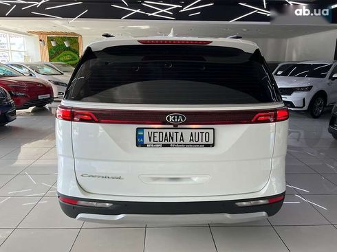 Kia Carnival 2021 - фото 5