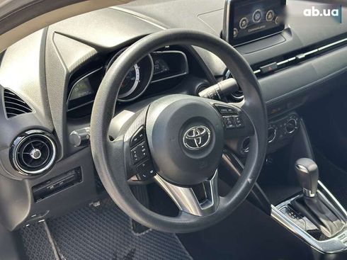Toyota Yaris 2017 - фото 14