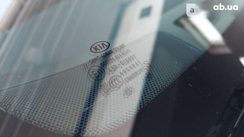 Kia Niro 2020 - фото 10