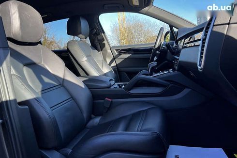 Porsche Cayenne 2019 - фото 23