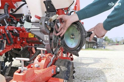 Kuhn Kosma TRM 8R 2025 - фото 6