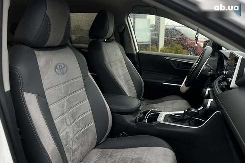 Toyota RAV4 2019 - фото 11