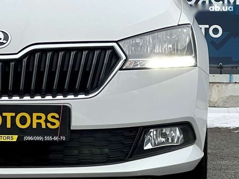 Skoda Fabia 2021 - фото 12