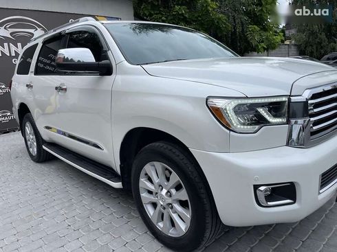 Toyota Sequoia 2018 - фото 28