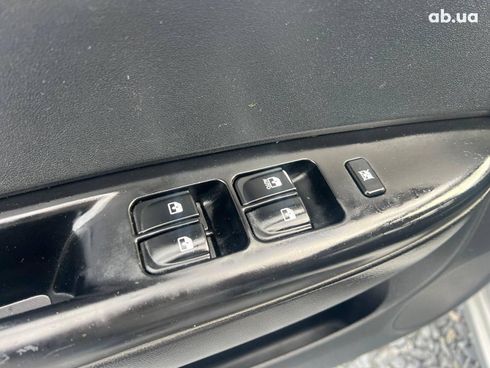 Hyundai i20 2011 серый - фото 15