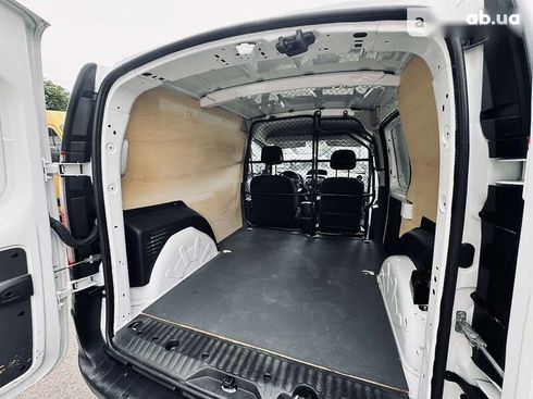 Renault Kangoo 2019 - фото 24