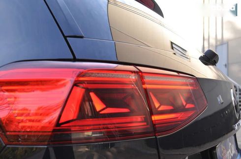 Volkswagen passat alltrack 2022 - фото 28