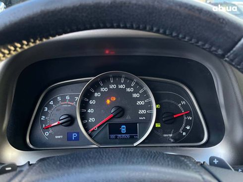 Toyota RAV4 2014 коричневый - фото 23