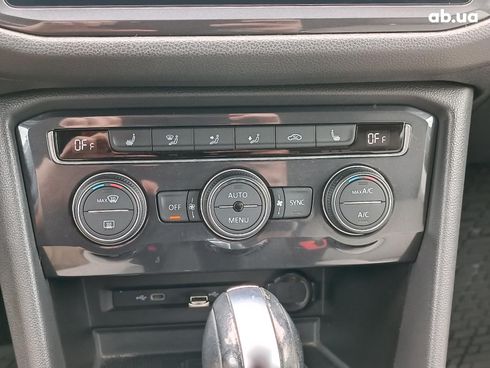 Volkswagen Tiguan 2021 черный - фото 24