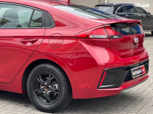 Hyundai Ioniq 2019 красный - фото 10