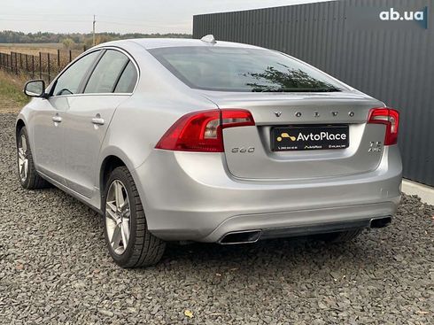Volvo S60 2013 - фото 24