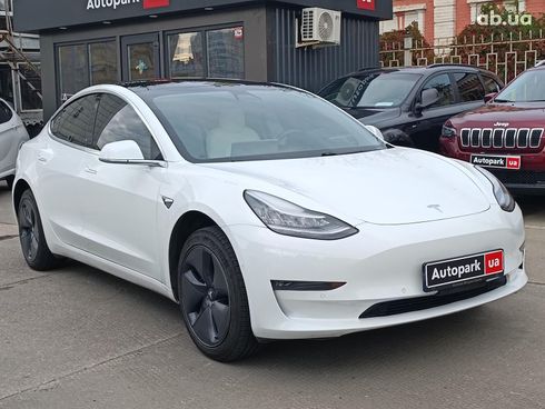 Tesla Model 3 2019 белый - фото 3