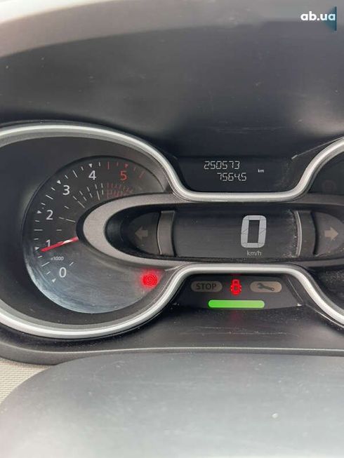 Renault Trafic 2018 - фото 17