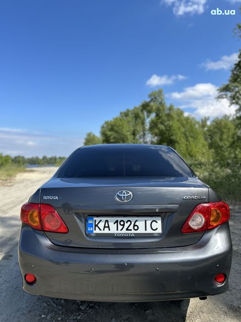 Toyota Corolla 2008 - фото 3