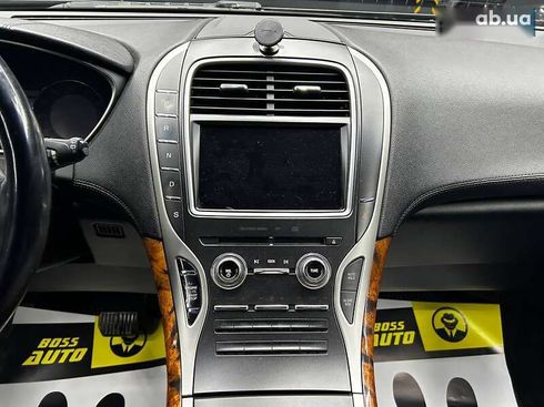 Lincoln MKX 2016 - фото 10