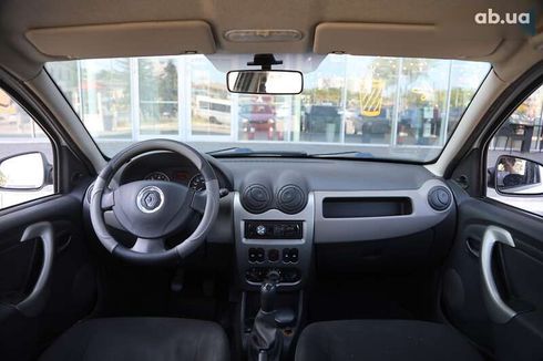 Renault Sandero 2011 - фото 12