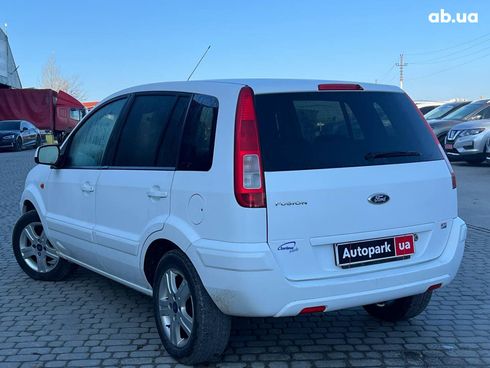 Ford Fusion 2011 белый - фото 6