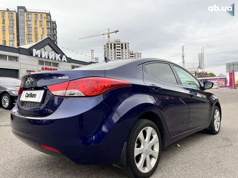 Hyundai Elantra 2011 - фото 10