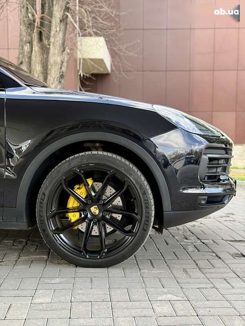 Porsche Cayenne 2018 - фото 11
